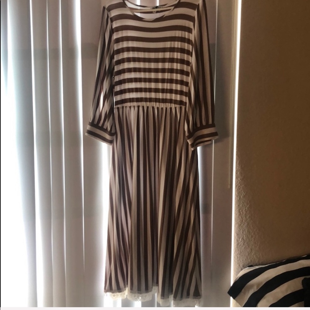 •SOLD•Stripe DAINTY JEWELLS Midi• - Picture 6 of 8